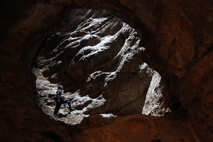غار کفتر سوراخ اندرخ،غار نوردی،جاذبه های گردشگری