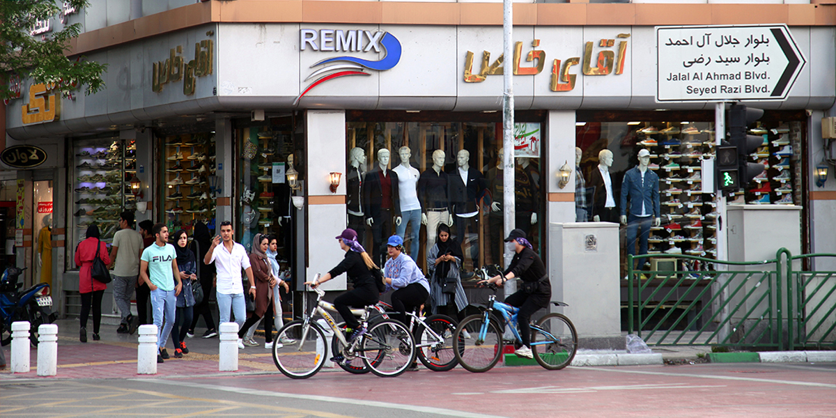 چهار راه ازادشهر،خیابان ازادشهر(امامت)،مرکز خرید،دیدنی های شهر مشهد