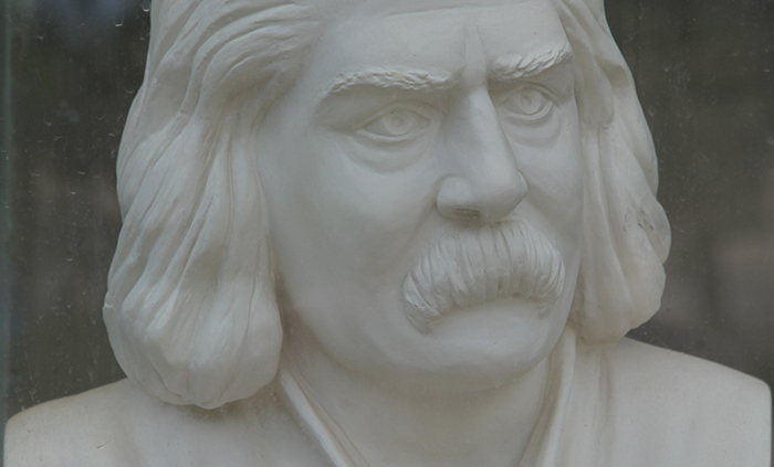 مهدی اخوان ثالث