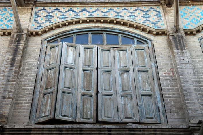 سرای عزیزالله اف سرای عزیز الله اف،بازار های قدیمی مشهد،اثار تاریخی و فرهنگی گردشگری شهر مشهد،بافت تاریخی شهر مشهد