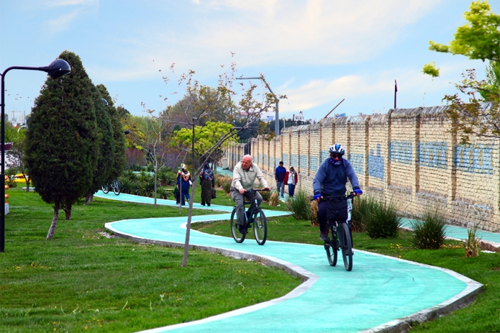 مسیر دوچرخه سواری(مسیر سبز) مسیر سبز،مسیر دوچرخه سواری،حاشیه بزرگراه کلانتری سابق